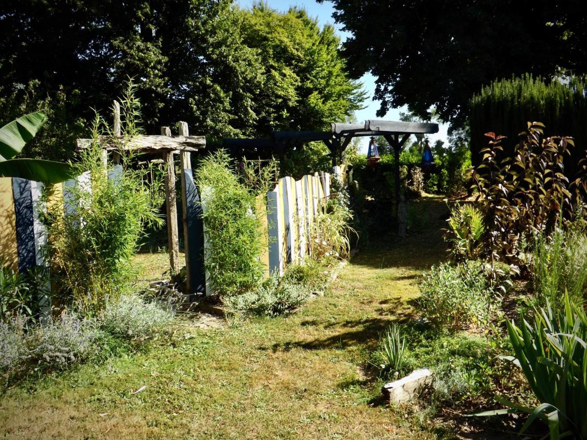 Domaine De Lalat - B&B With En-Suite Bathrooms All Rooms With Garden Views Montembœuf Екстериор снимка